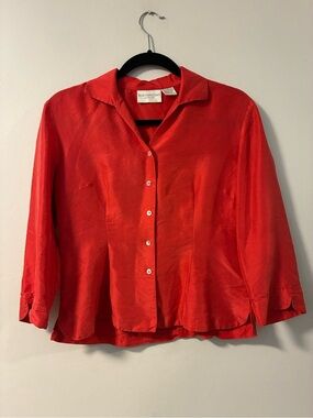 100% Silk Worthington Vibrant Red Button-Down Women's Shirt